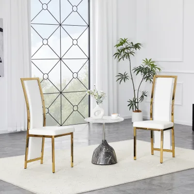 Chaises de salle à manger blanches et dorées – image 3